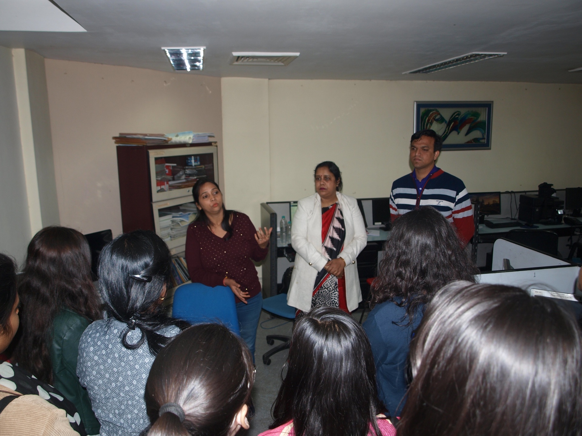 Amity students interacting with researchers at Biotech Park